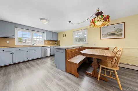 25 Meadow Lane Amityville NY 11701