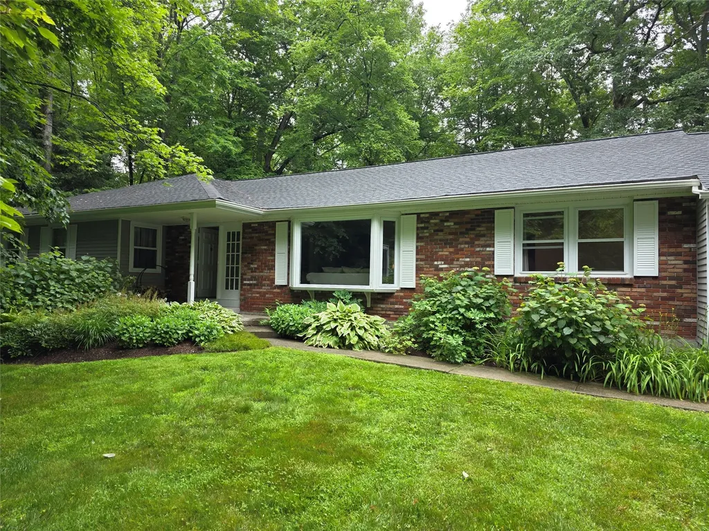 34 Hudson Drive Hyde Park NY 12538