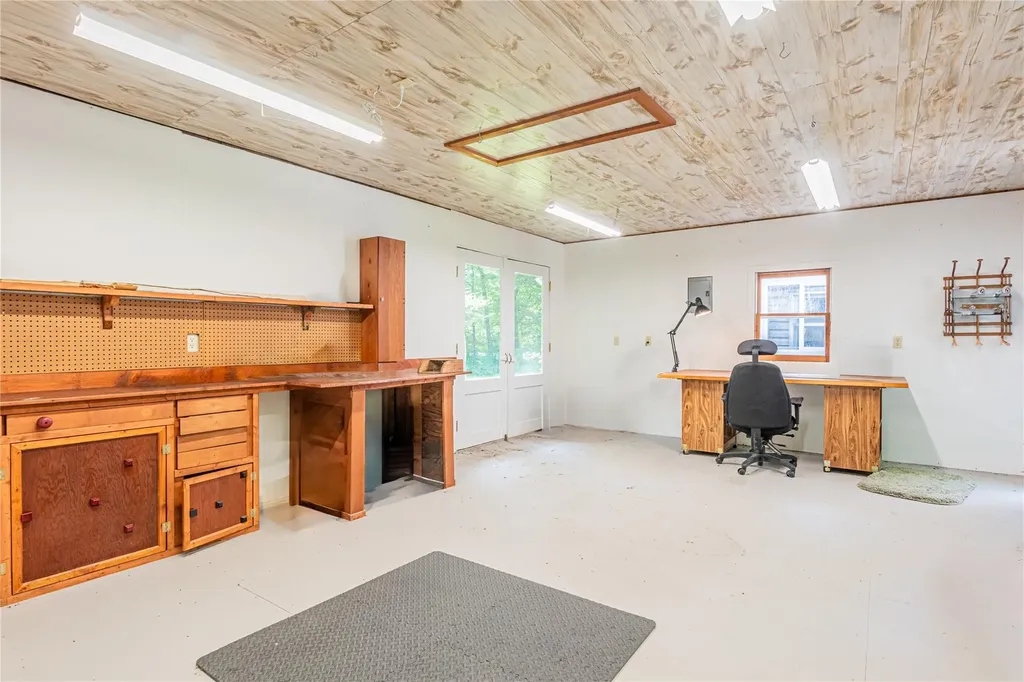 34 Hudson Drive Hyde Park NY 12538