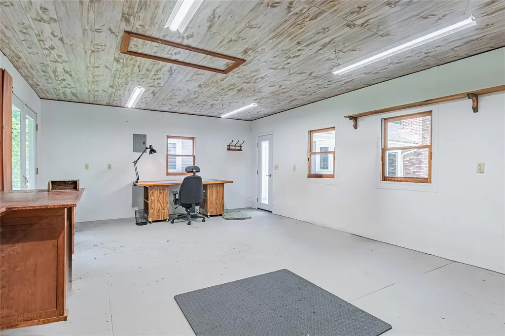 34 Hudson Drive Hyde Park NY 12538