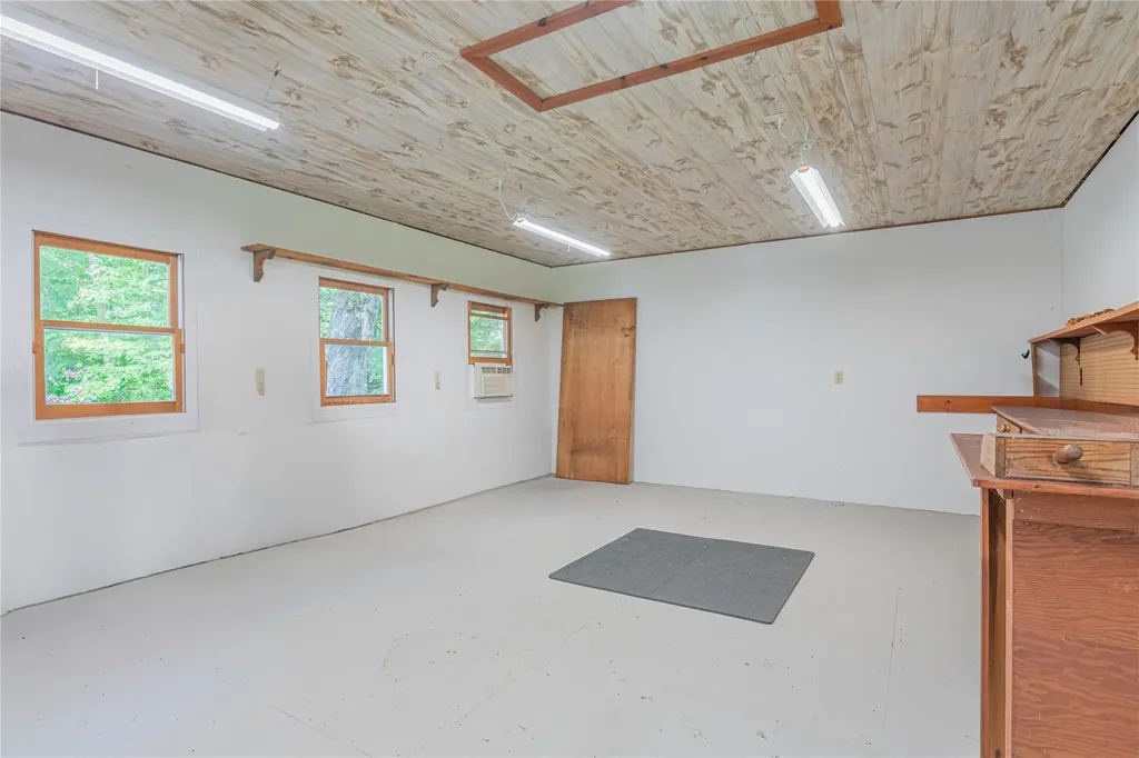 34 Hudson Drive Hyde Park NY 12538