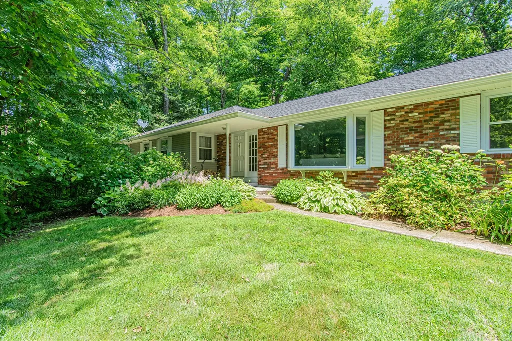 34 Hudson Drive Hyde Park NY 12538