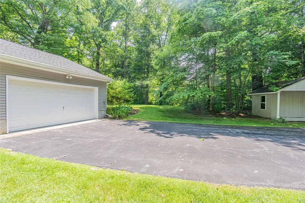 34 Hudson Drive Hyde Park NY 12538