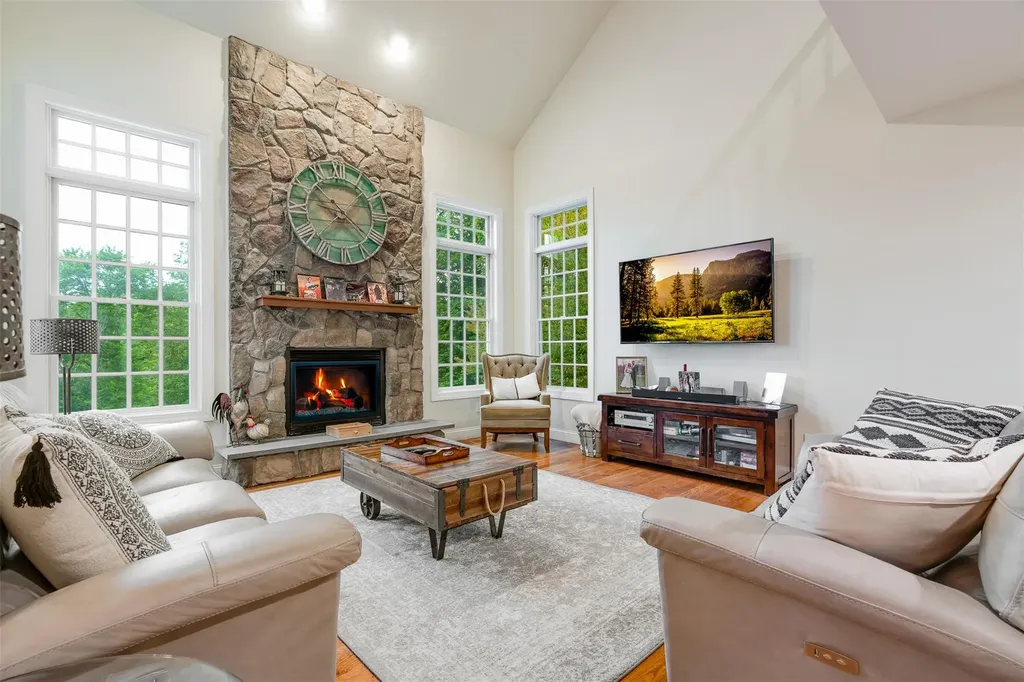 46 Duncan Road Lagrangeville NY 12540