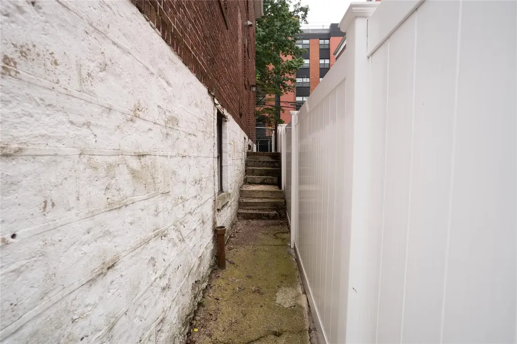 3344 Giles Place Bronx NY 10463