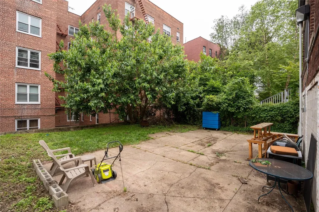 3344 Giles Place Bronx NY 10463