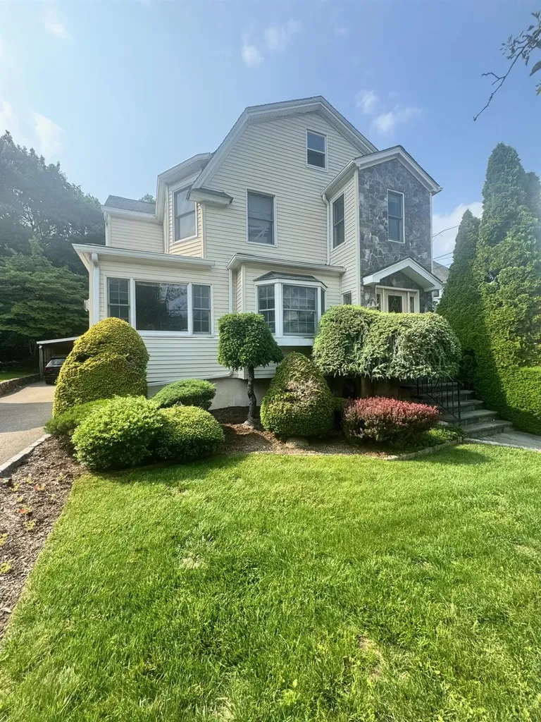 44 Sterling Avenue Harrison NY 10528