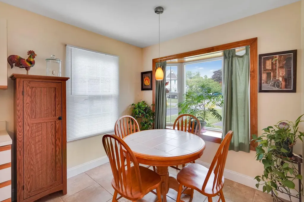 8 Peacock Path Coram NY 11727