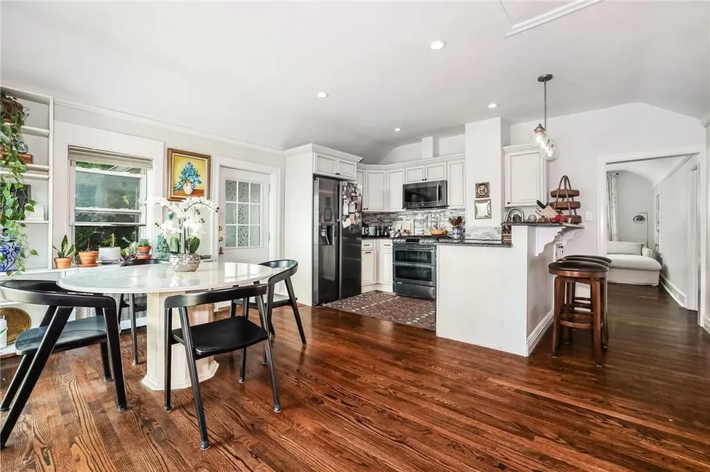 86 Parkway Circle Scarsdale NY 10583