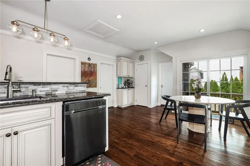 86 Parkway Circle Scarsdale NY 10583