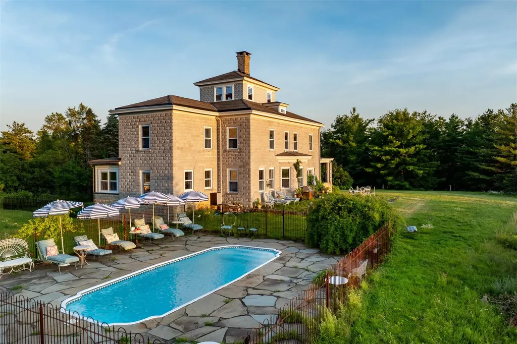 169 Baker Road West Hurley NY 12491