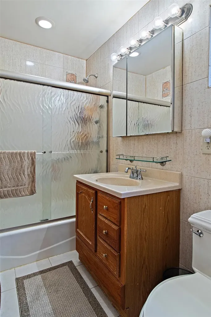 2088 Virgil Place Bronx NY 10473