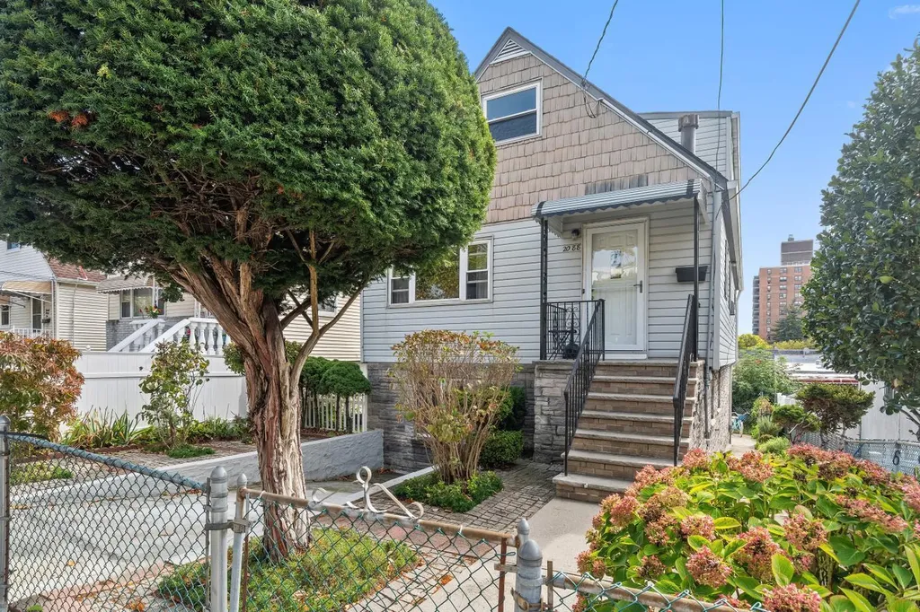 2088 Virgil Place Bronx NY 10473