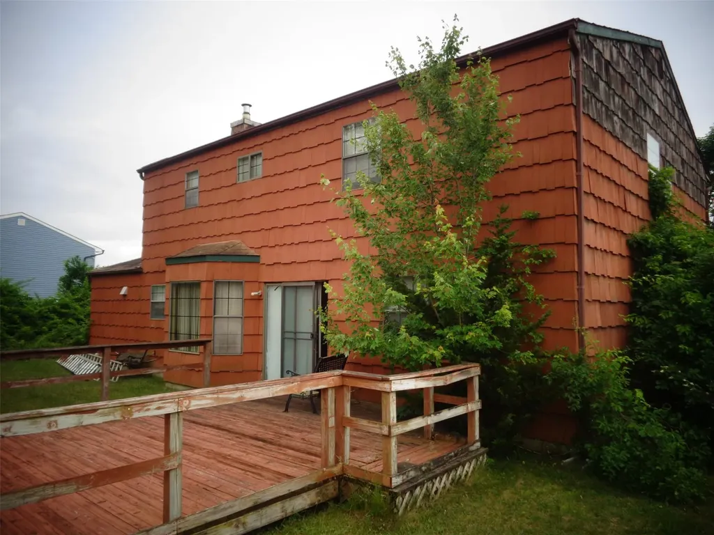 113 Camille Lane East Patchogue NY 11772