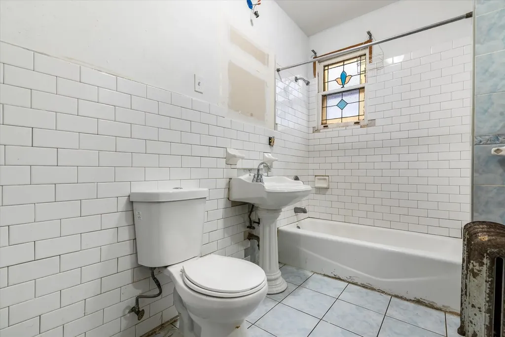 342 E 55th Street Brooklyn NY 11203
