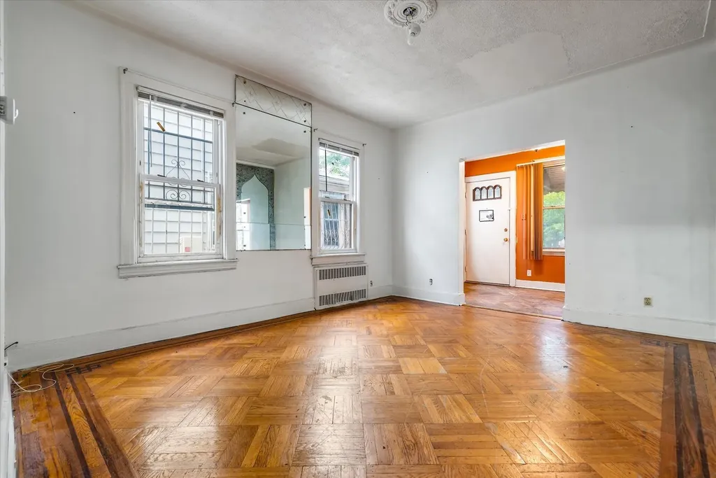 342 E 55th Street Brooklyn NY 11203