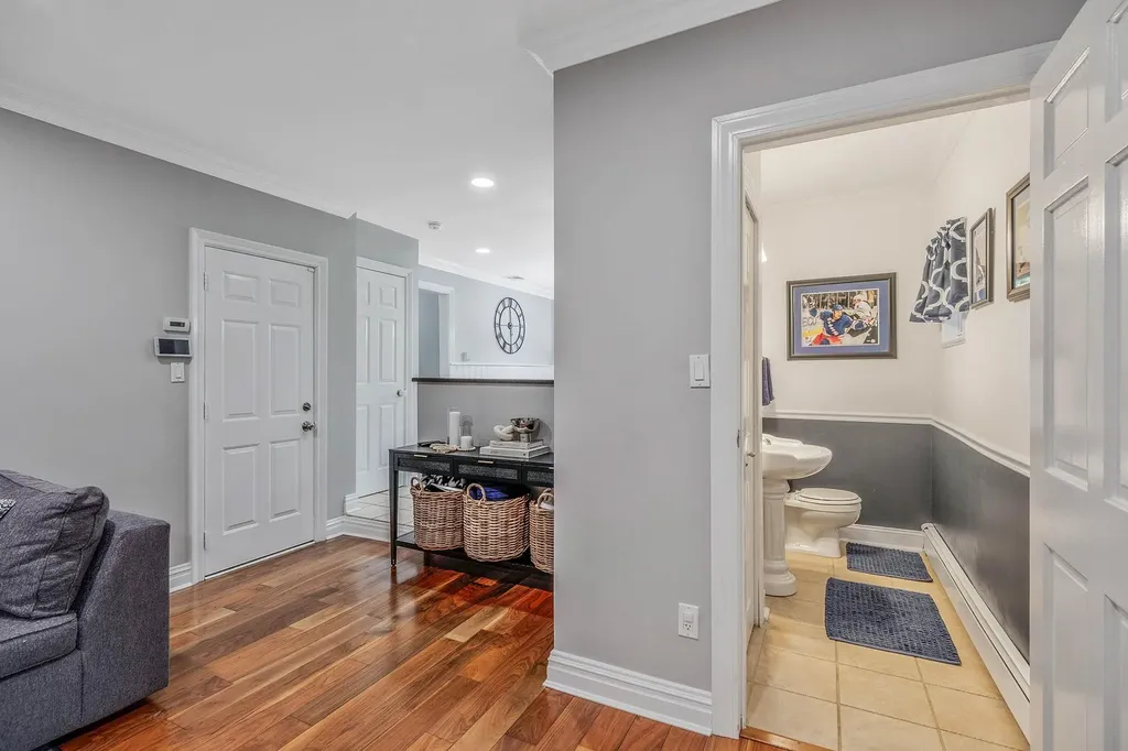 15 Format Lane Smithtown NY 11787