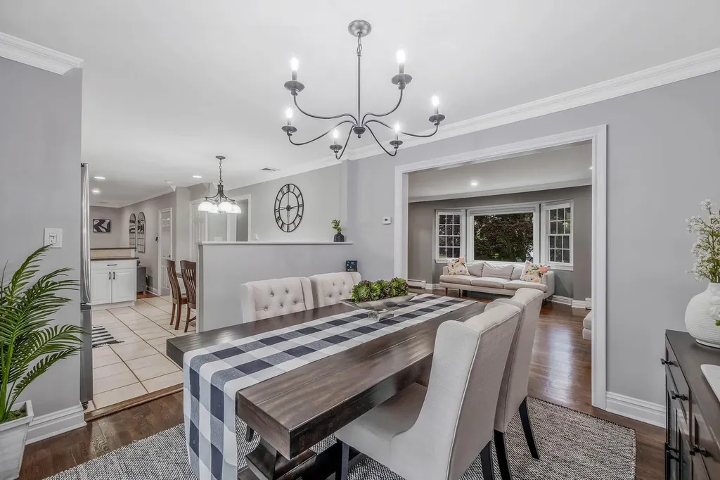 15 Format Lane Smithtown NY 11787