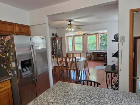 17 June Avenue Bayville NY 11709