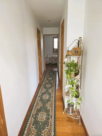 17 June Avenue Bayville NY 11709