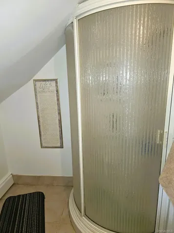 17 June Avenue Bayville NY 11709