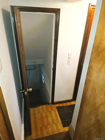 17 June Avenue Bayville NY 11709