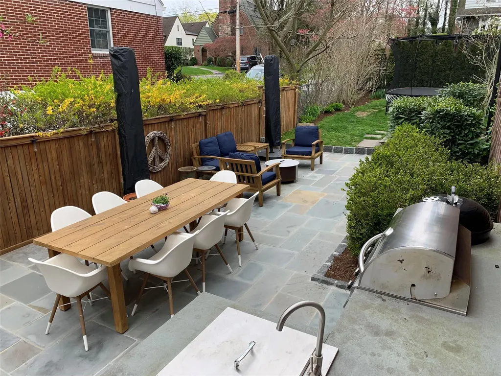 11 Mardon Road Larchmont NY 10538