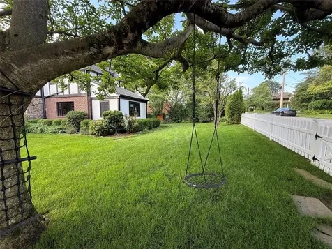 11 Mardon Road Larchmont NY 10538