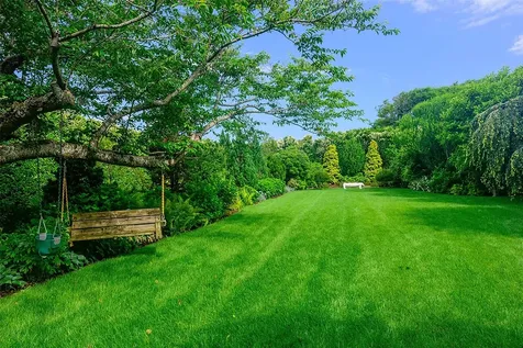 33 Lily Pond Lane East Hampton NY 11937