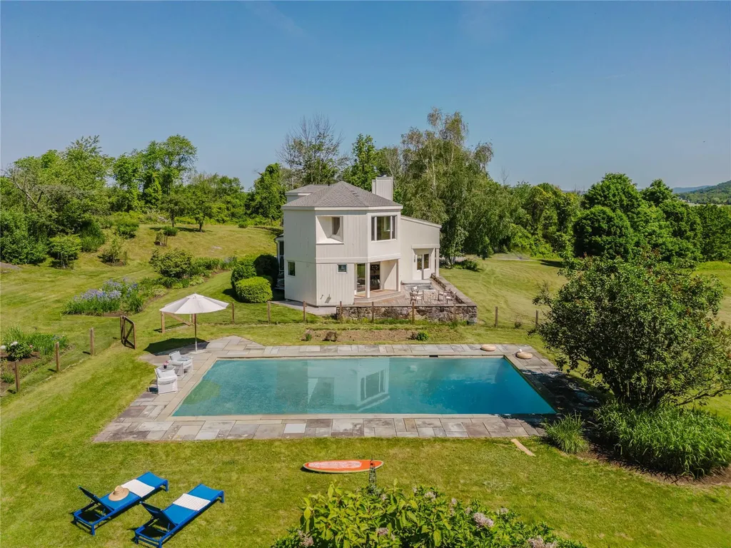 1114 County Route 3 Ancram NY 12502