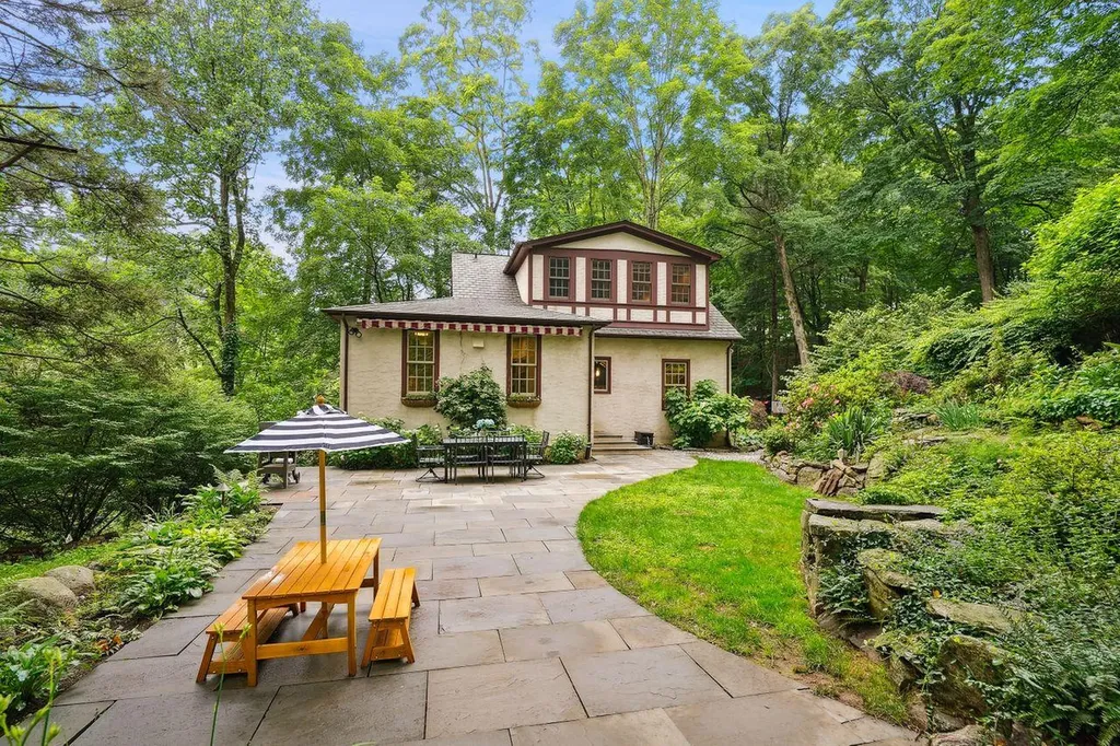9 Campfire Road Chappaqua NY 10514