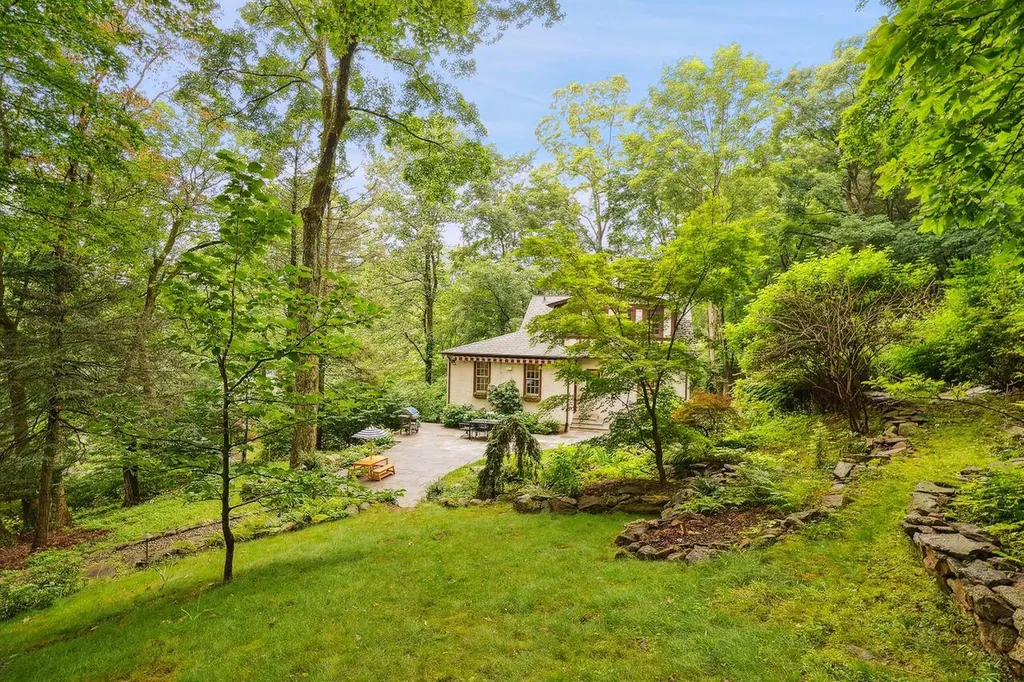 9 Campfire Road Chappaqua NY 10514