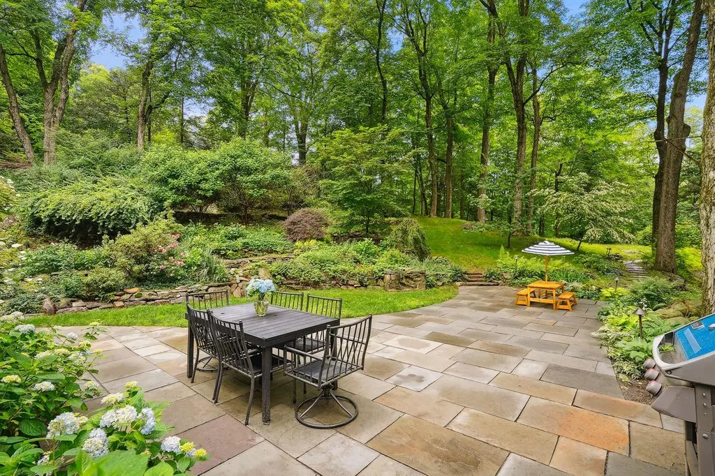 9 Campfire Road Chappaqua NY 10514
