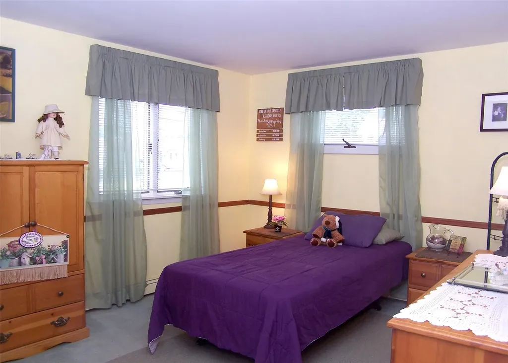 1381 Manatuck Boulevard Bay Shore NY 11706