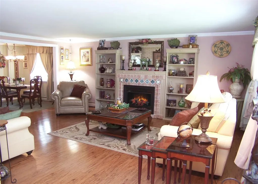 1381 Manatuck Boulevard Bay Shore NY 11706