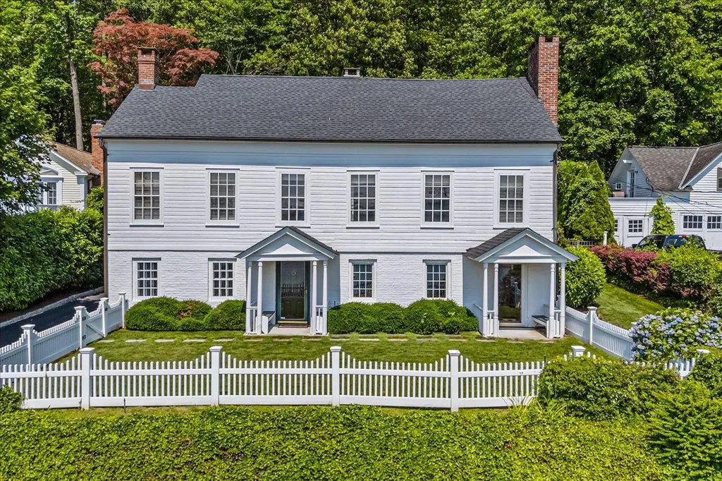 50 Shore Road Cold Spring Harbor NY 11724