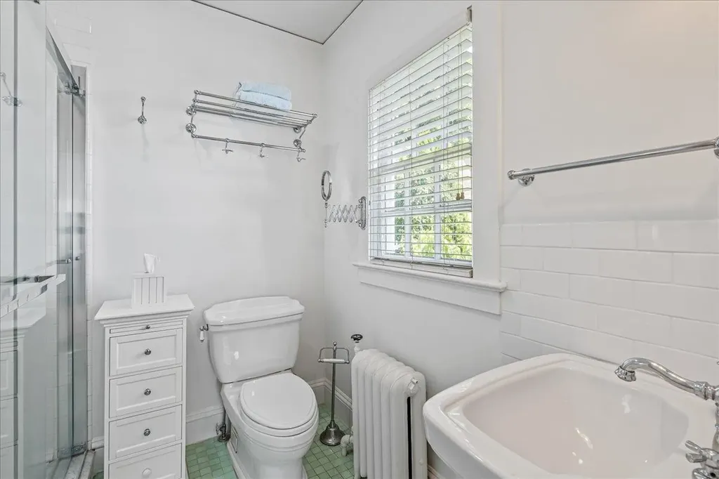 50 Shore Road Cold Spring Harbor NY 11724