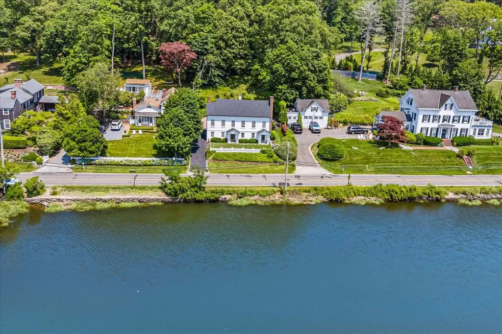50 Shore Road Cold Spring Harbor NY 11724
