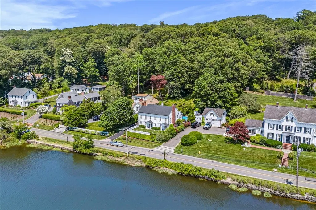 50 Shore Road Cold Spring Harbor NY 11724