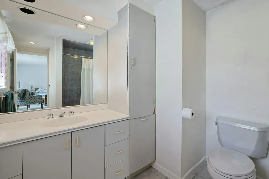 328 Willis Avenue Hawthorne NY 10532