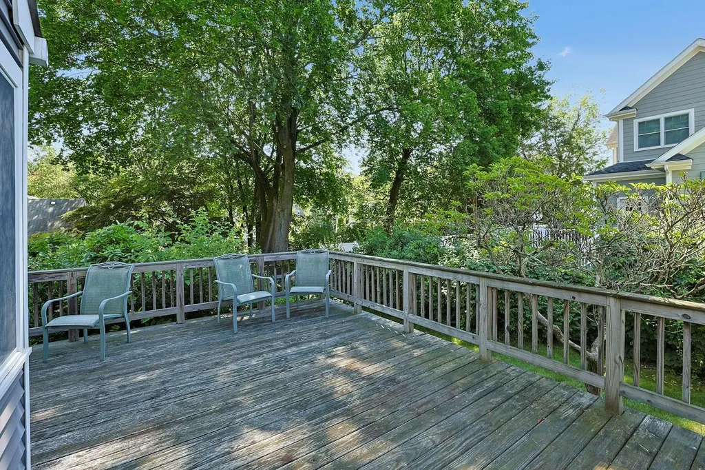 328 Willis Avenue Hawthorne NY 10532