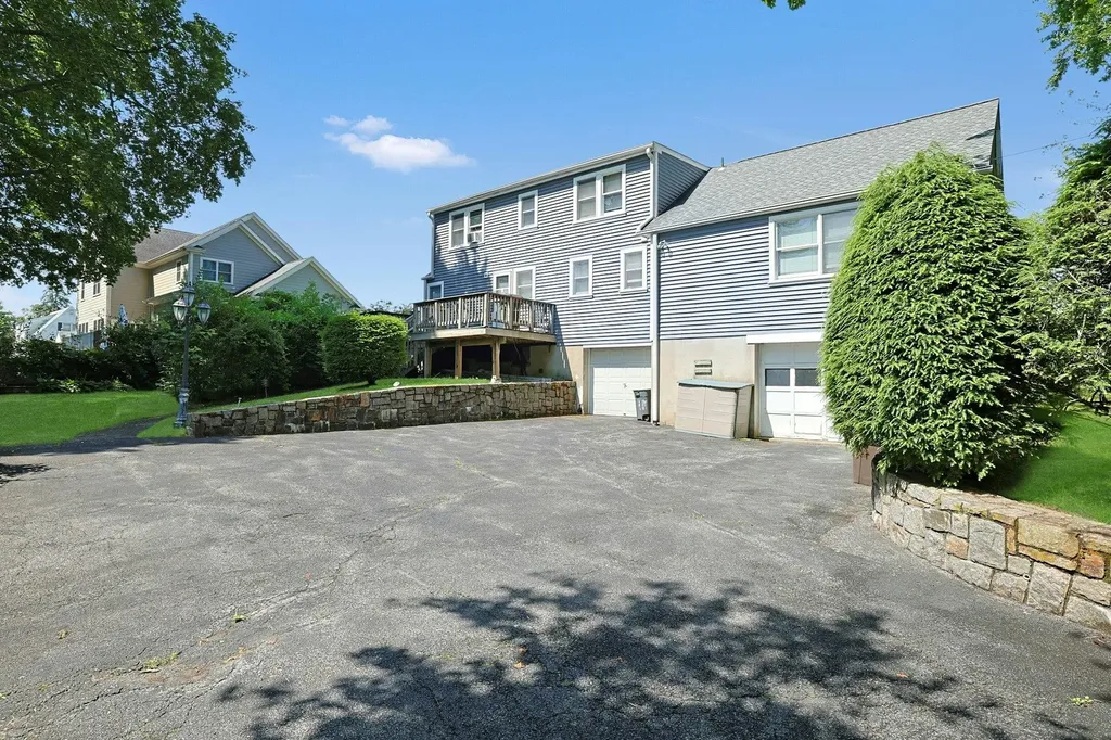 328 Willis Avenue Hawthorne NY 10532