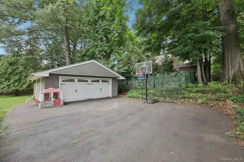 33-35 Chestnut Street Pearl River NY 10965