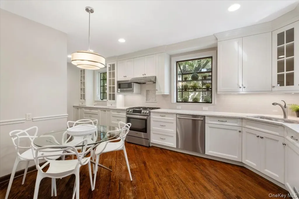 27 Villa Road Larchmont NY 10538