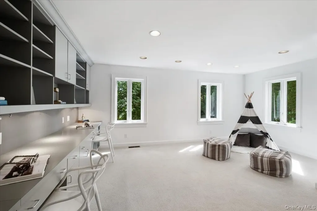 27 Villa Road Larchmont NY 10538