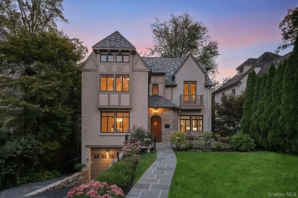 27 Villa Road Larchmont NY 10538