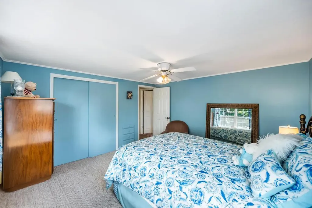 6 Terrell Lane Hicksville NY 11801