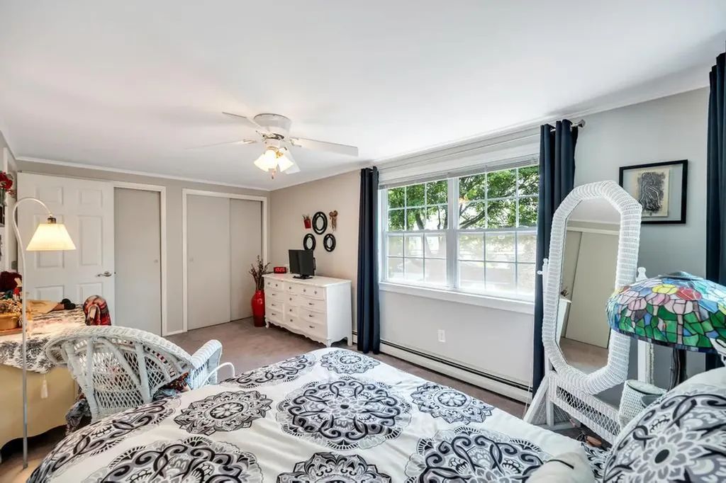 6 Terrell Lane Hicksville NY 11801