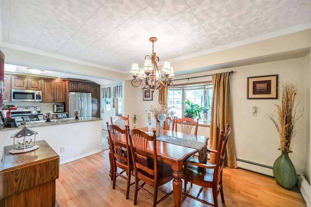 6 Terrell Lane Hicksville NY 11801