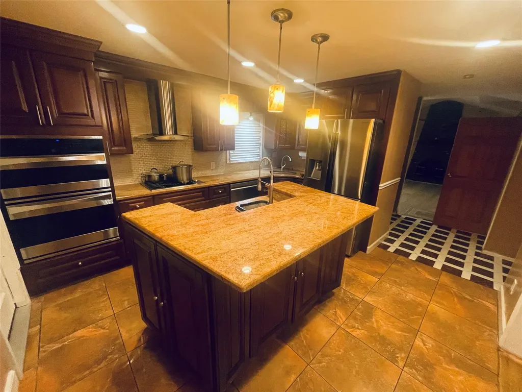 7 Heritage Lane Wheatley Heights NY 11798
